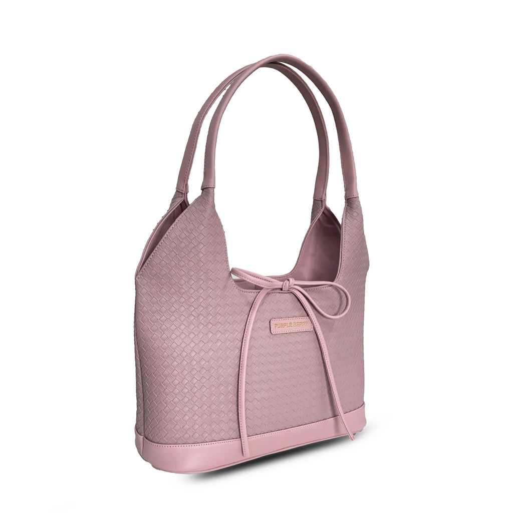 Queen textured handbag